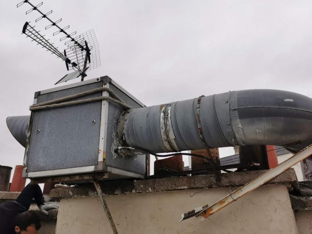 PARIS-12E-ARRONDISSEMENT 75012 PARIS : RESTAURANT 140 M² - GROSSE EXTRACTION - 60 COUVERTS + TERRASSE - EMPLACEMENT N° 1 - TOUTE RESTAURATION 4