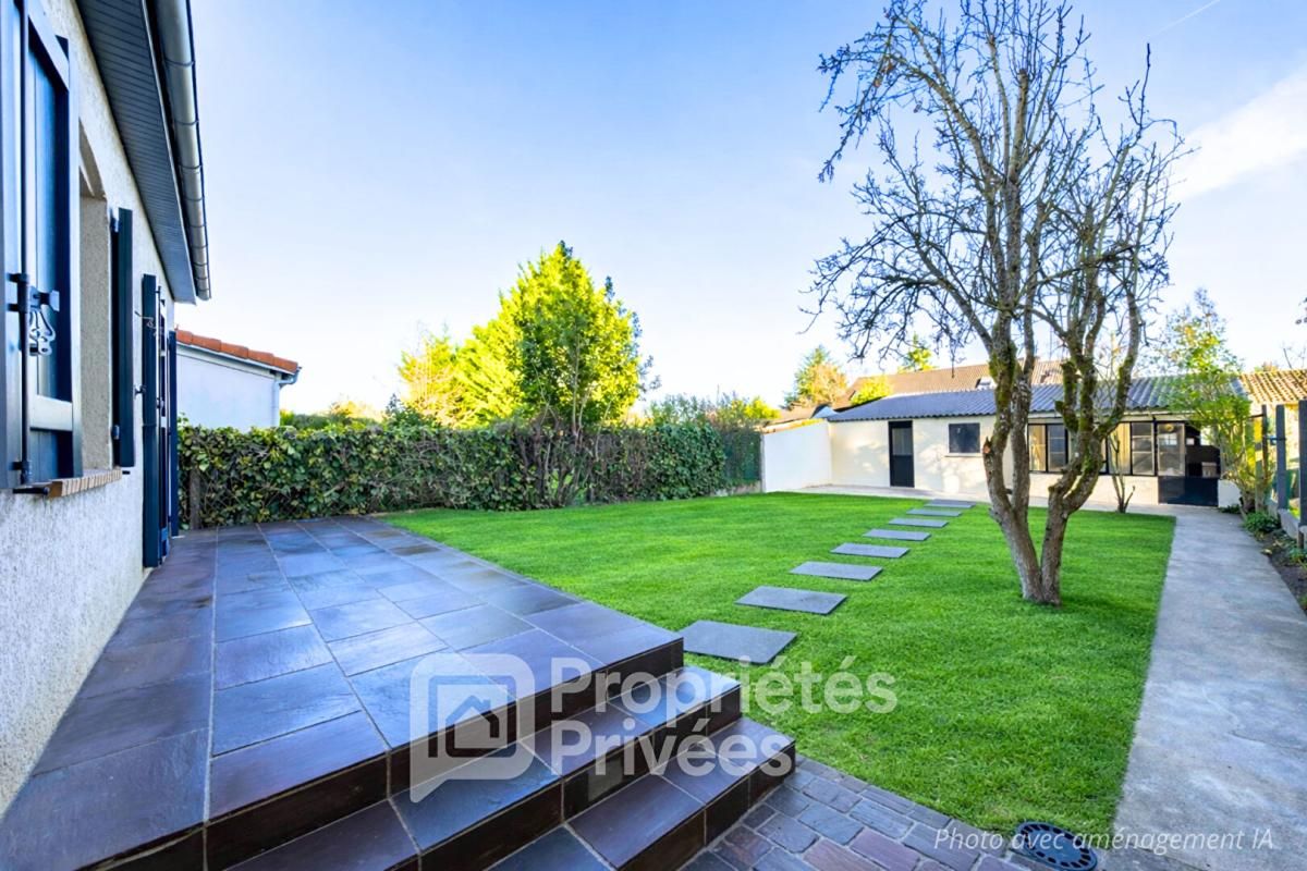 ORSAY Propriété rénovée et sa dépendance à fort potentiel 3