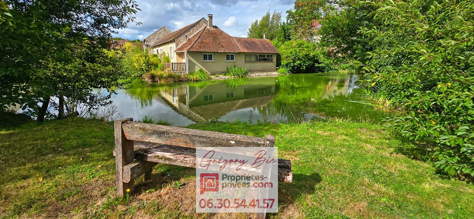 COULOMMIERS Corps de ferme Coulommiers 11 pièce(s) 435 m2 3