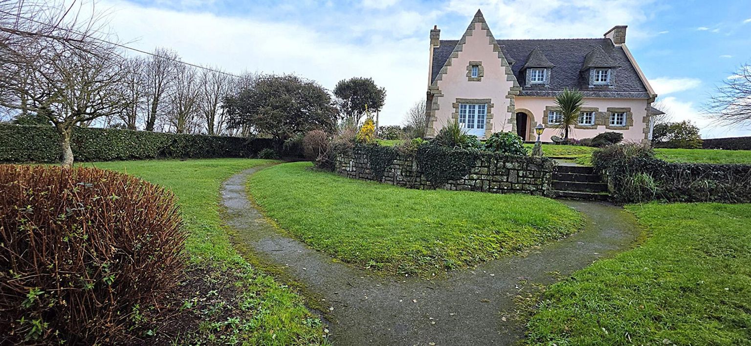 DOUARNENEZ Maison Plonevez Porezay 8 pièce(s) 178.61 m2 4