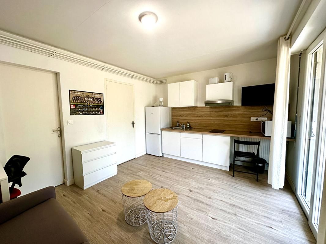 ANGERS Studio meublé de 18 m2 2