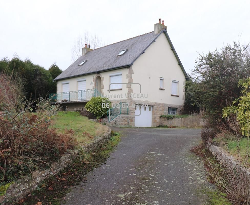 Maison Corseul 82 m2 + 45m² grenier - 1590m² terrain - 3 chambres