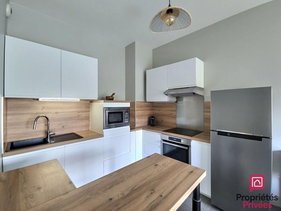 SAINT-MEDARD-EN-JALLES ST MEDARD EN JALLES  Centre - T2 en rez-de-jardin avec jardin privatif et parking sécurisé 2