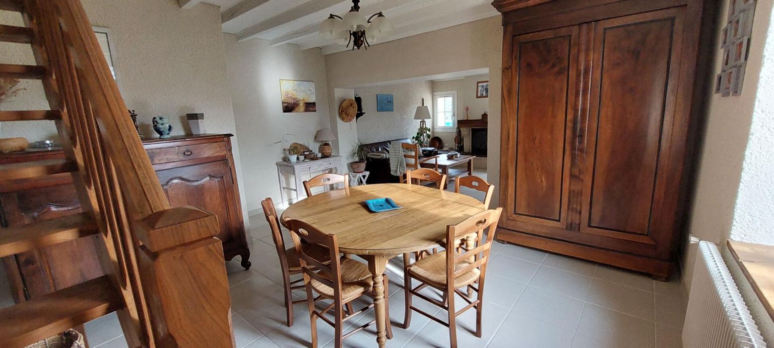 CASTELJALOUX Maison Casteljaloux 6 pièce(s) 120 m2 4