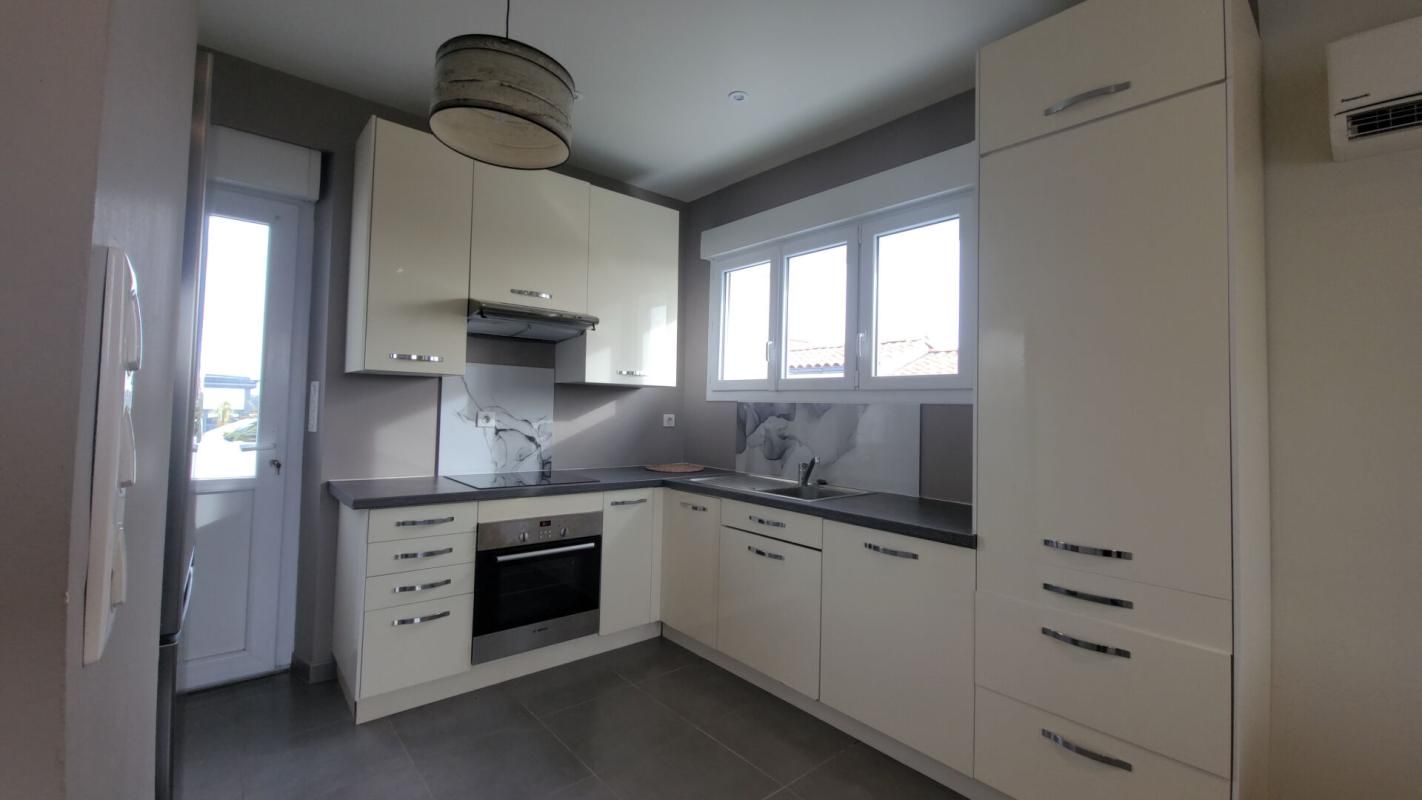 SAINT-VINCENT-SUR-JARD Maison Saint Vincent Sur Jard 4 pièces 72 m2 3