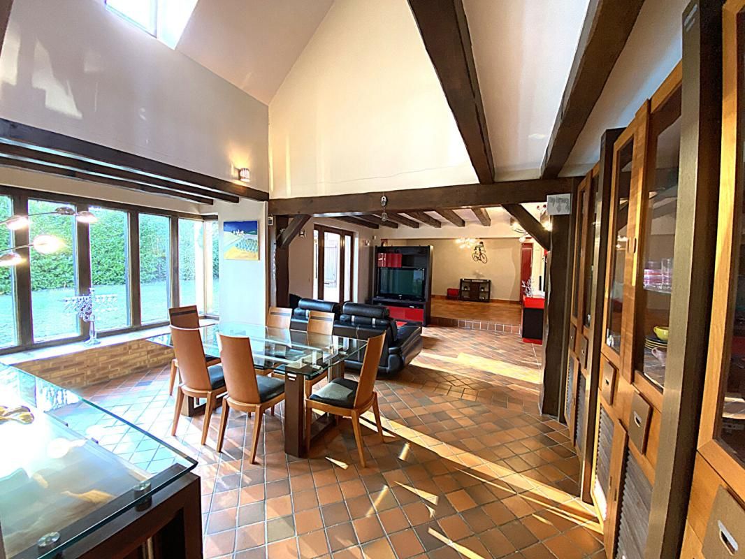 CLAMART Splendide maison 8 pièces à vendre à Clamart 3