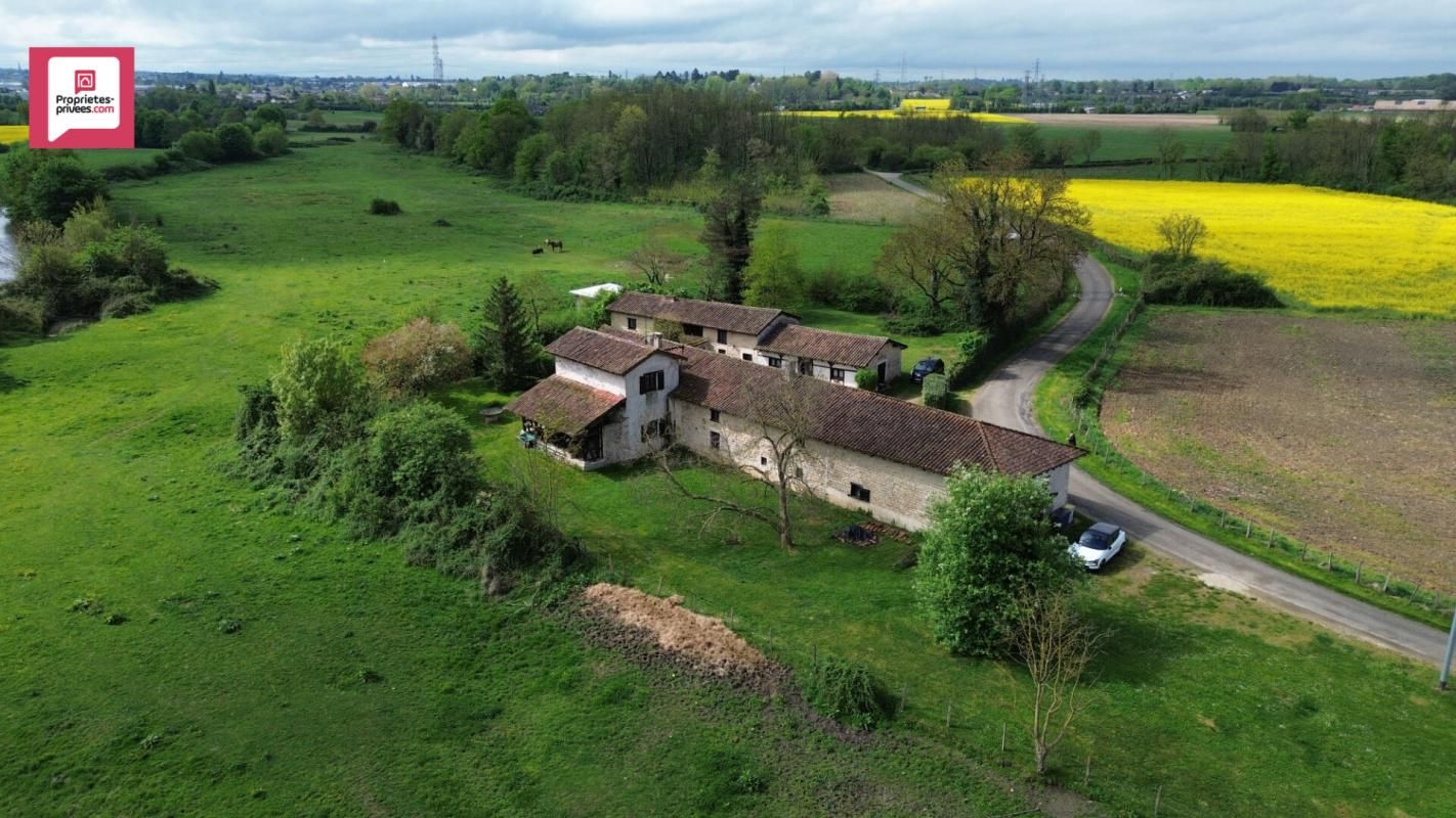 VIRIAT Demeure de prestige et gîte Viriat 10 pièce(s) 320 m2 2