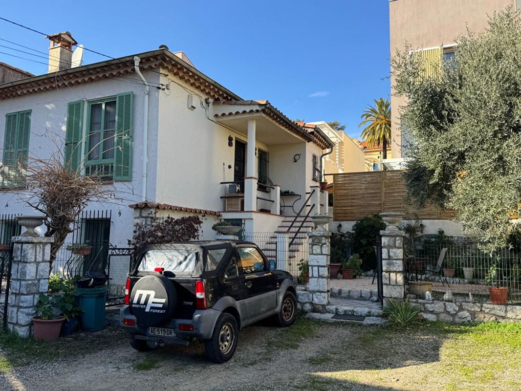 VENCE Vence centre ville, Maison 5 pièces 114 m2 2