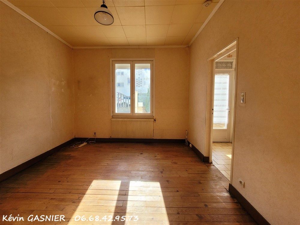 SOYAUX SOYAUX (16800) : Maison de plain pied avec 2 chambres et jardin clos 3