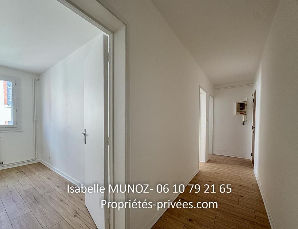 CLERMONT-FERRAND lot de 2 appartements F1 let F2 à Clermont Ferrand, les Carmes 2