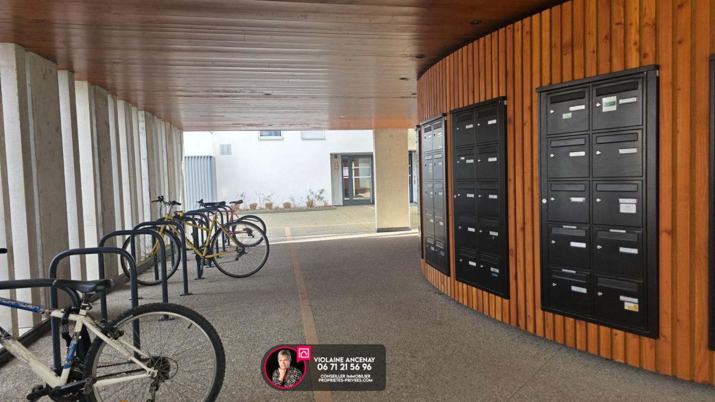 CHALLES-LES-EAUX Appartement  T2 Challes Les Eaux  43 m2 avec garage 4