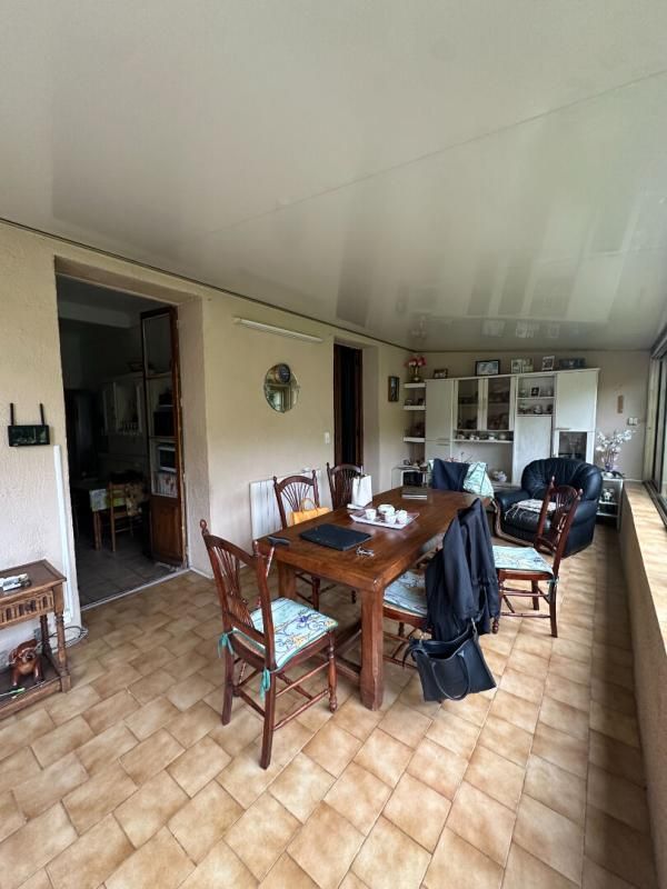 VIDAUBAN Vidauban, rez-de-jardin, appartement 103 m2, avec studio et jardin 2