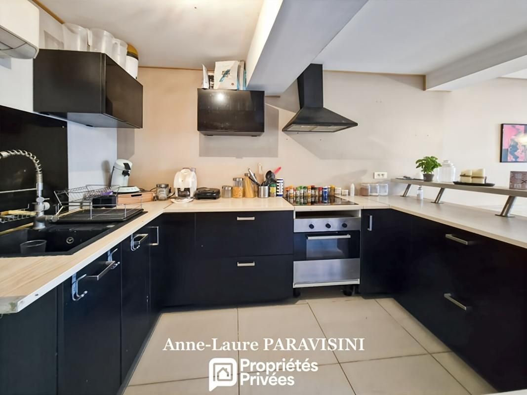 CASTELNAUDARY La Cassaigne, maison de village rénovée avec garage 4