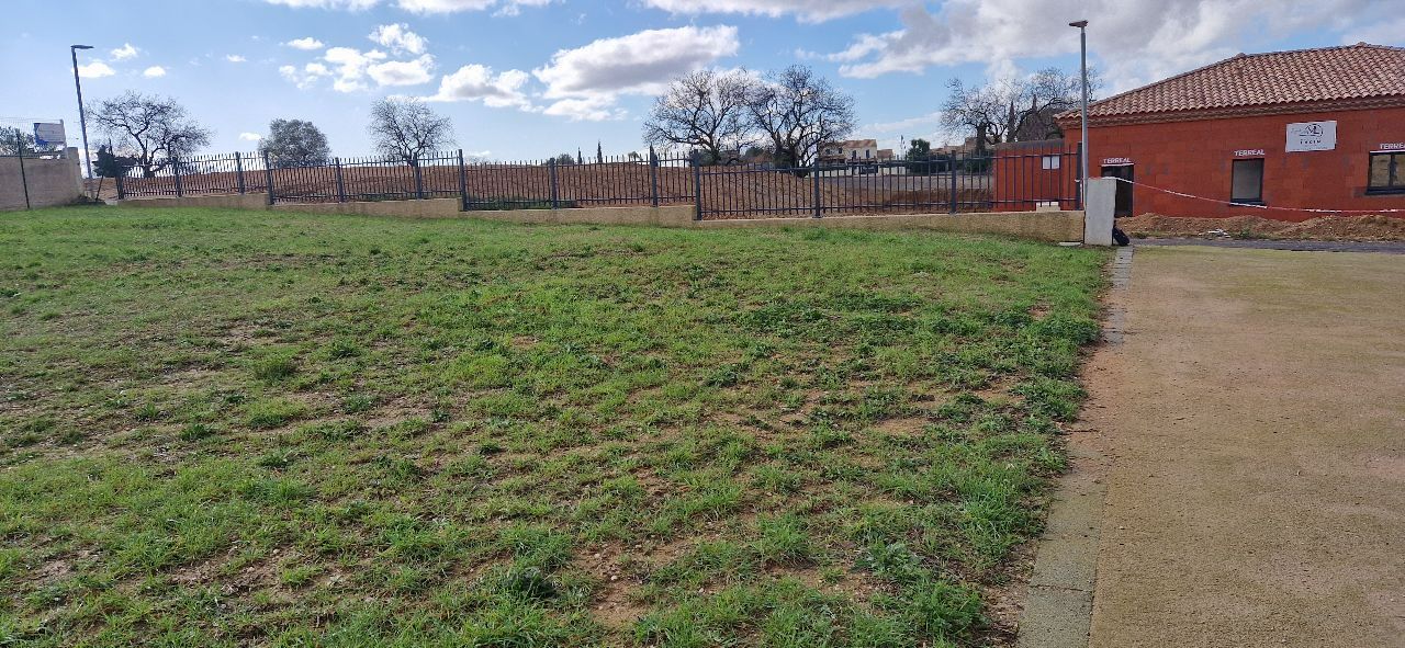 MARGON Terrain constructible viabilisé de 486m2 2