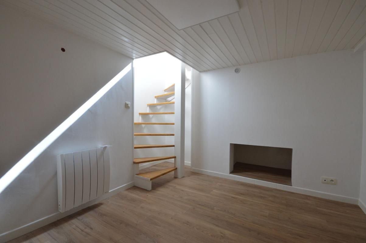 LA ROCHELLE Maison  17 La Rochelle CENTRE VILLE 3 PIECES 43 m2 2