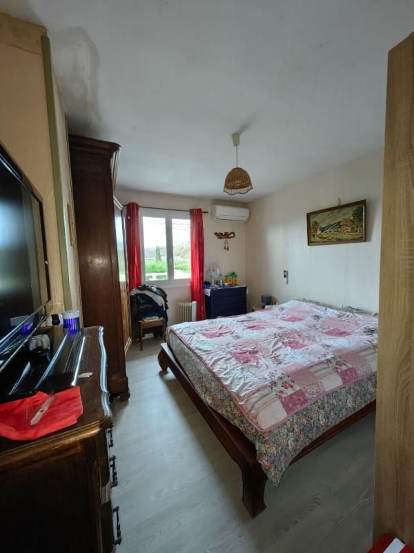 MOISSIEU-SUR-DOLON Maison -4 pièces- terrasse- jardin et panneaux solaires  -Moissieu Sur Dolon  215000 E FAI 3