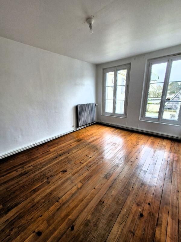 CREPY-EN-VALOIS Ensemble Immobilier à vendre Centre Historique Crépy-en-Valois 60800 4