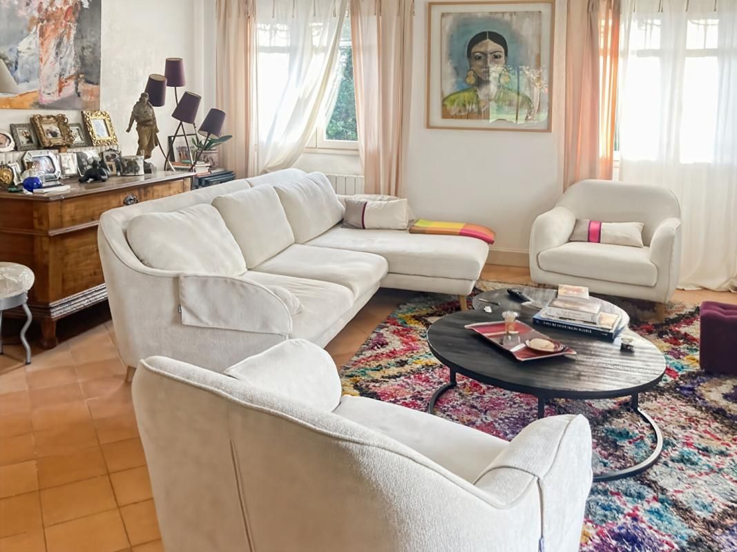 GALGON Maison familiale ou mixte habitation/activité pro dans un cadre enchanteur 2