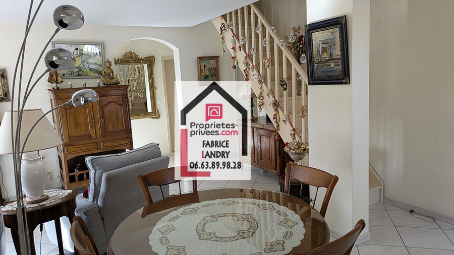 VILLELONGUE-DE-LA-SALANQUE Villa 4 faces de 135 m2 sur terrain piscinable de 680 m² 4