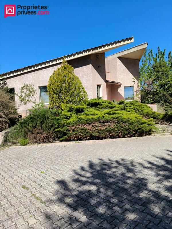 BESSE-SUR-ISSOLE Maison d'architecte 2