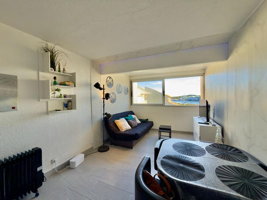 AGDE Appartement Agde secteur Tamarissière - vue sur les quais 4