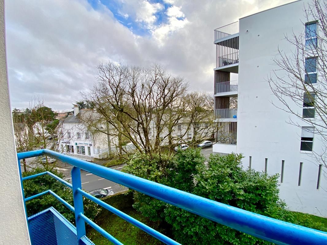 NANTES Studio T1 bis meublé -avec parking - quartier des facs - 1 pièce(s) 31 m2 3