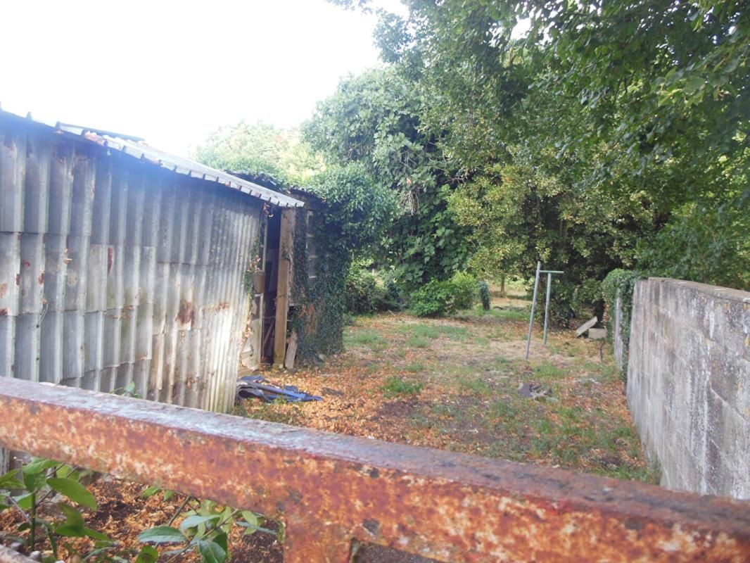 VAUX-SUR-MER Maison à rénover de 58 m² env. sur parcelle de 540 m² env 3