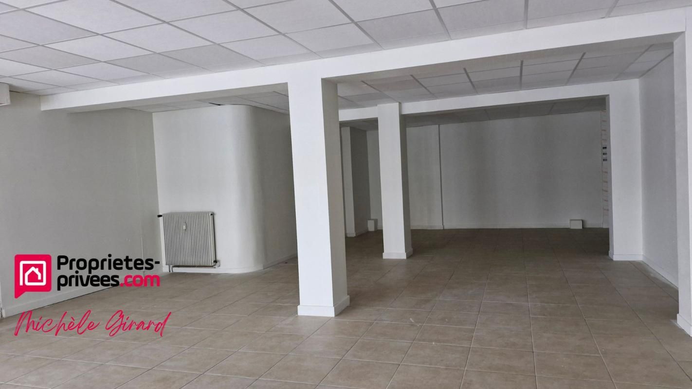 LE COTEAU LE COTEAU - LOCAL COMMERCIAL 255 m² 3