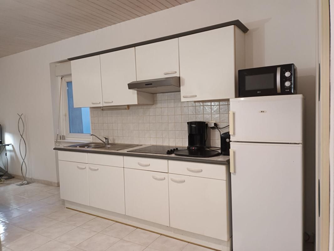 LA ROCHELLE Appartement T2 La Rochelle 17 centre ville rdc avec local vélos 4