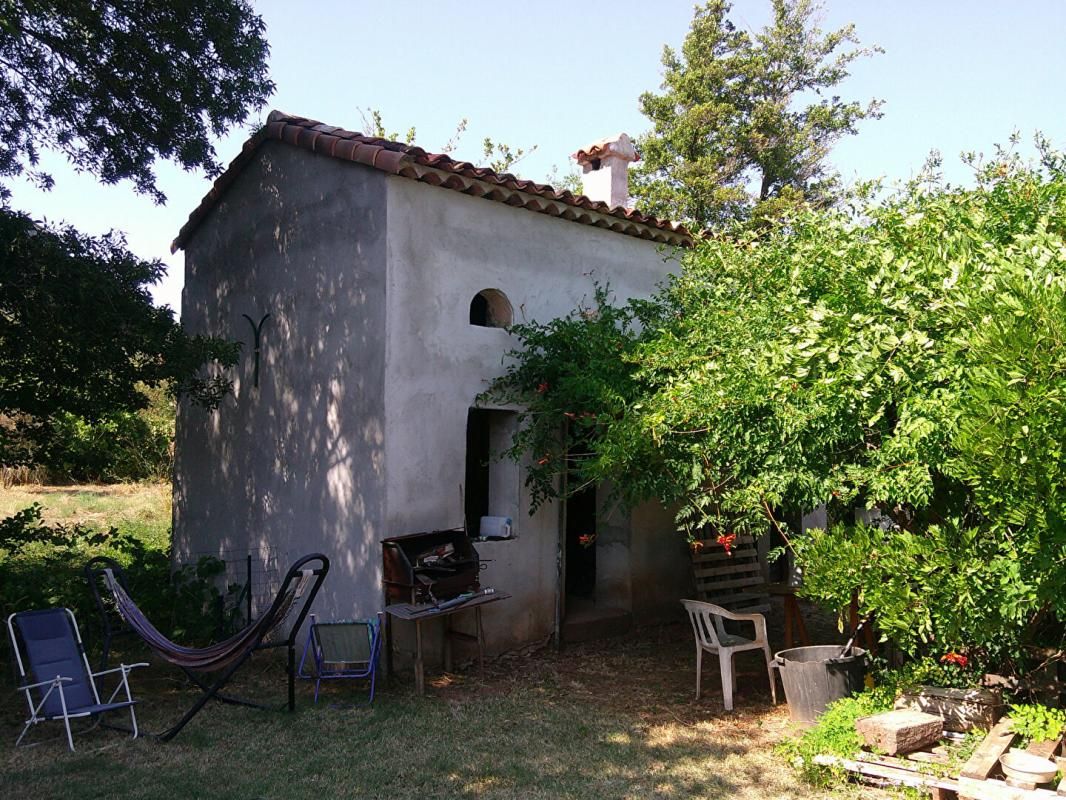 Propriété de loisirs, Gonfaron, sur 1439 m2 de jardin plat