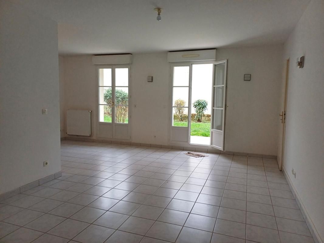 APPARTEMENT T3 EN REZ DE JARDIN