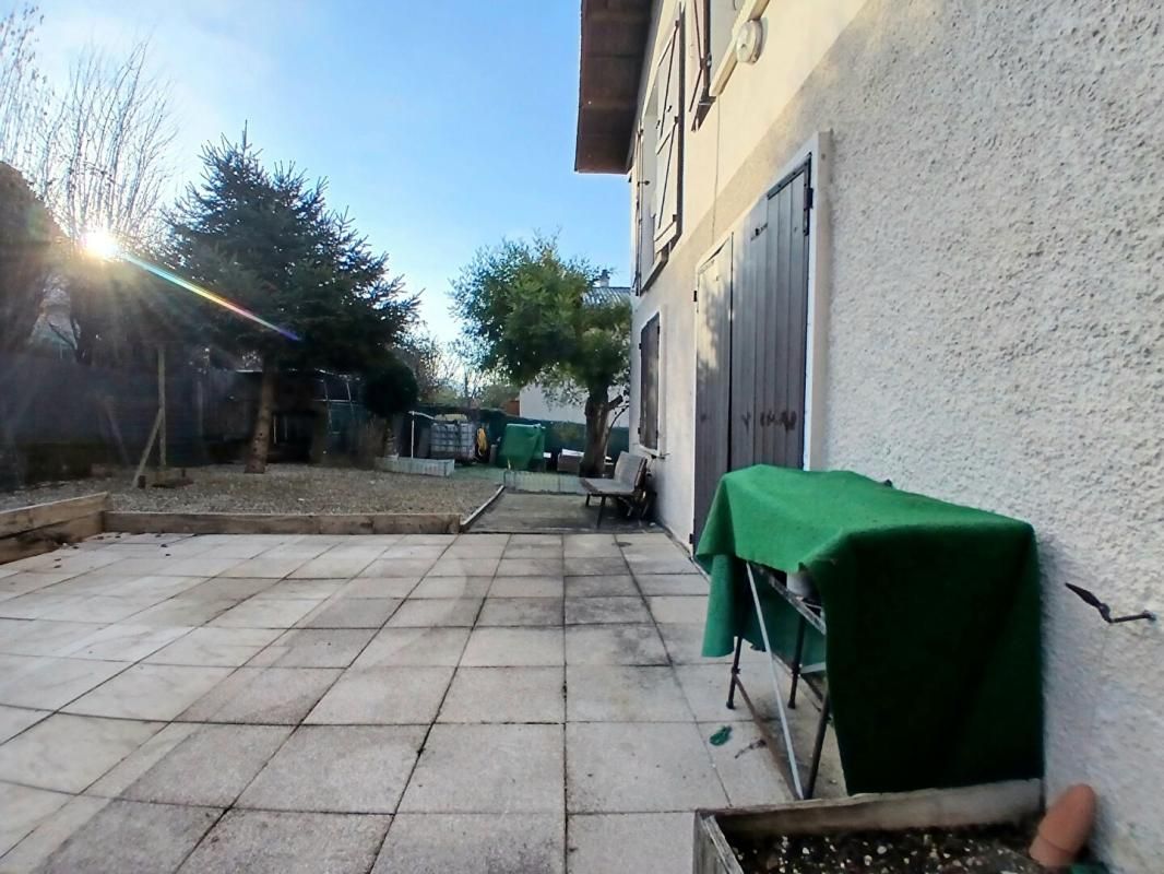 AIX-LES-BAINS Appartement Aix Les Bains 2 pièce(s) 63.40 m2 3