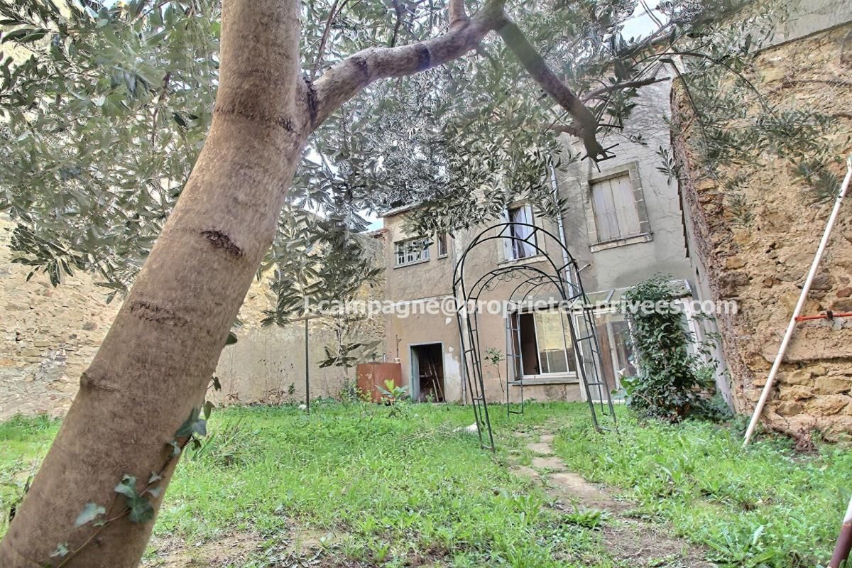 SAINT-ANDRE-DE-ROQUELONGUE Maison de Maître 1875 8 pièce(s) 136 m2 jardin garage 3