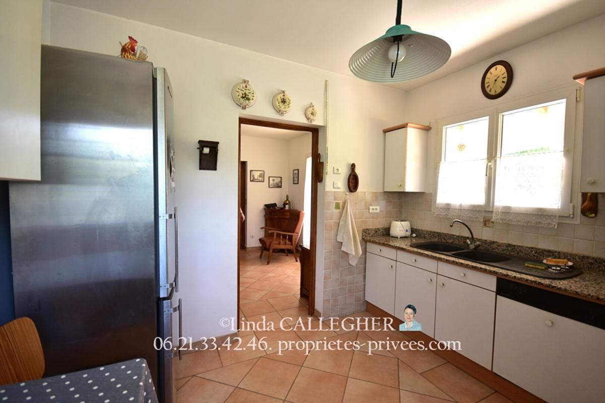 VENDEMIAN Villa Vendemian 6 pièce(s) 180m2 4