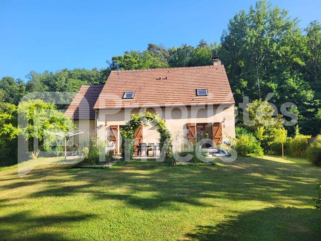 Maison Saclas 7 pièce(s) 126.80 m2