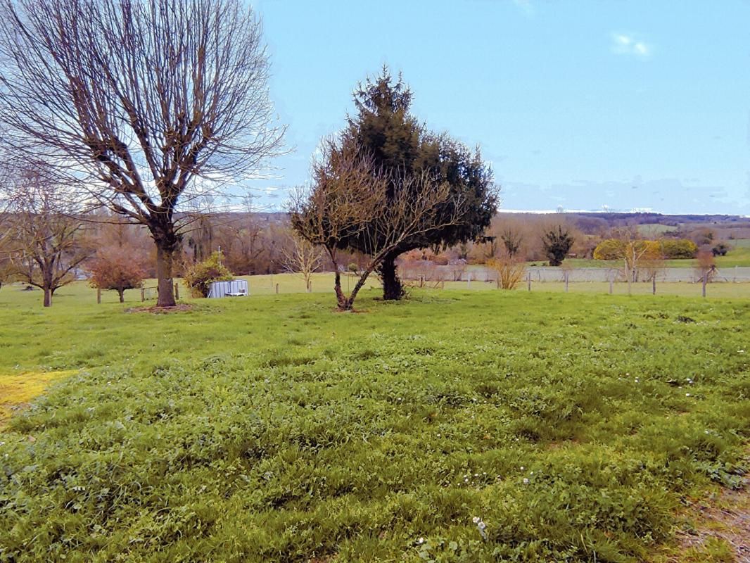 USSEAU Maison de pays 7 pièces 187 m2 avec grange sur 1 HA 3