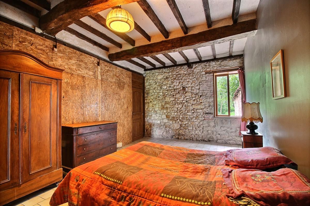 MYENNES Propriété de chasse Myennes 8 pièce(s) 254 m2 4