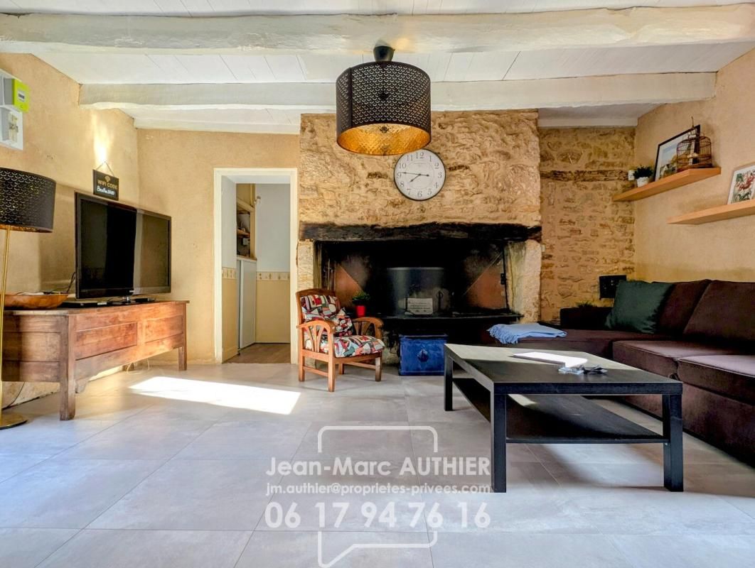 BELVES Propriété de charme, 212 m2, 6 chambres, piscine chauffée sur 6774 m2 2