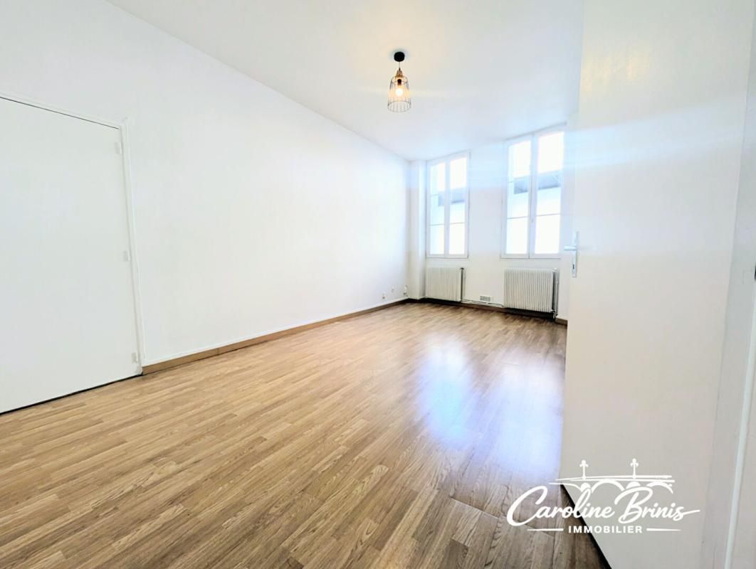 BORDEAUX APPARTEMENT RENOVE - BORDEAUX VICTOIRE- T2 DE 40.50 m2 2