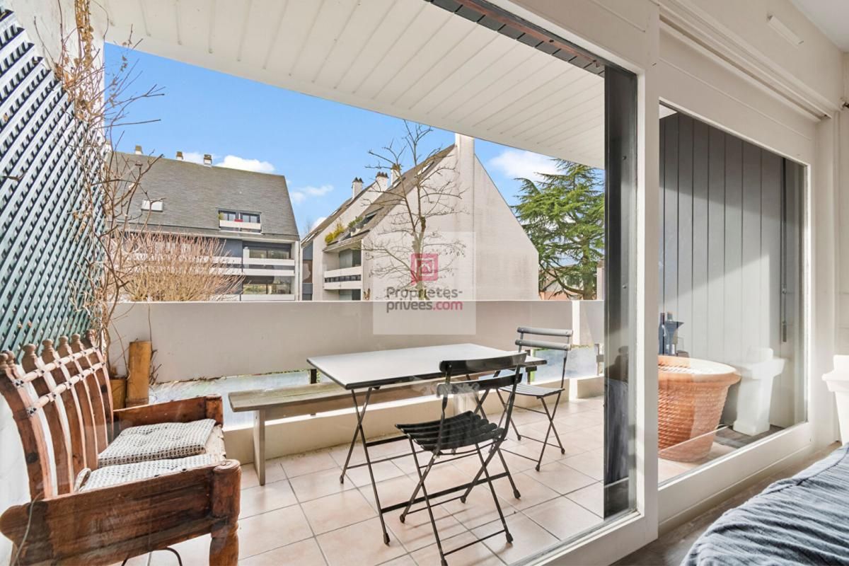 SAINT GERMAIN EN LAYE Appartement triplex 7 chambres en dernier étage proche Lycée international de Saint Germain En Laye 2