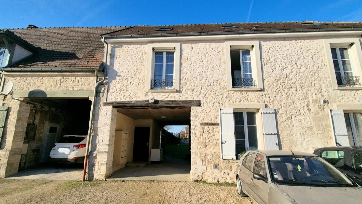 CREPY-EN-VALOIS Immeuble De Rapport  A VENDRE   384.2 m2 4