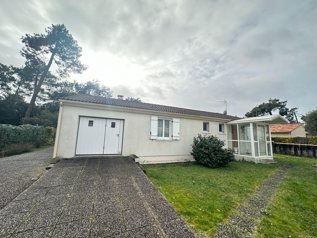 SAINT-GEORGES-DE-DIDONNE Maison Plain-pied Saint Georges De Didonne 4 pièces  250 m plage 3