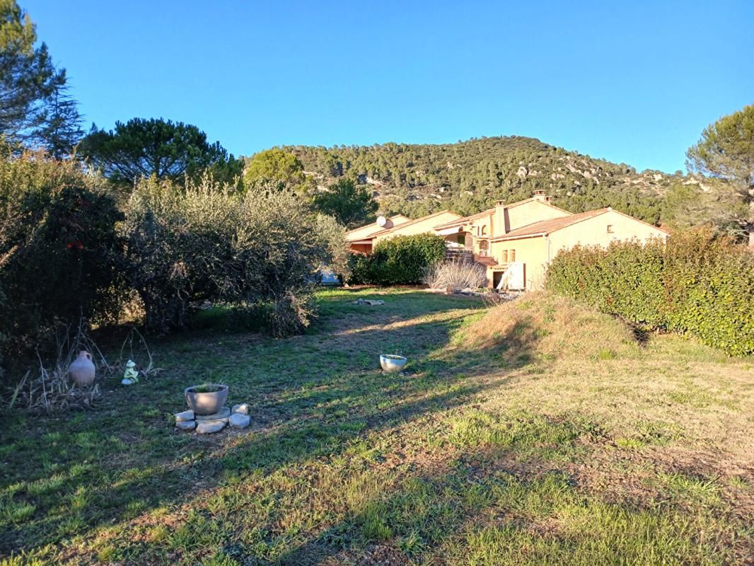 LE VAL Maison T7 plain-pied de 127m² sur terrain 2271m² - LE VAL 3