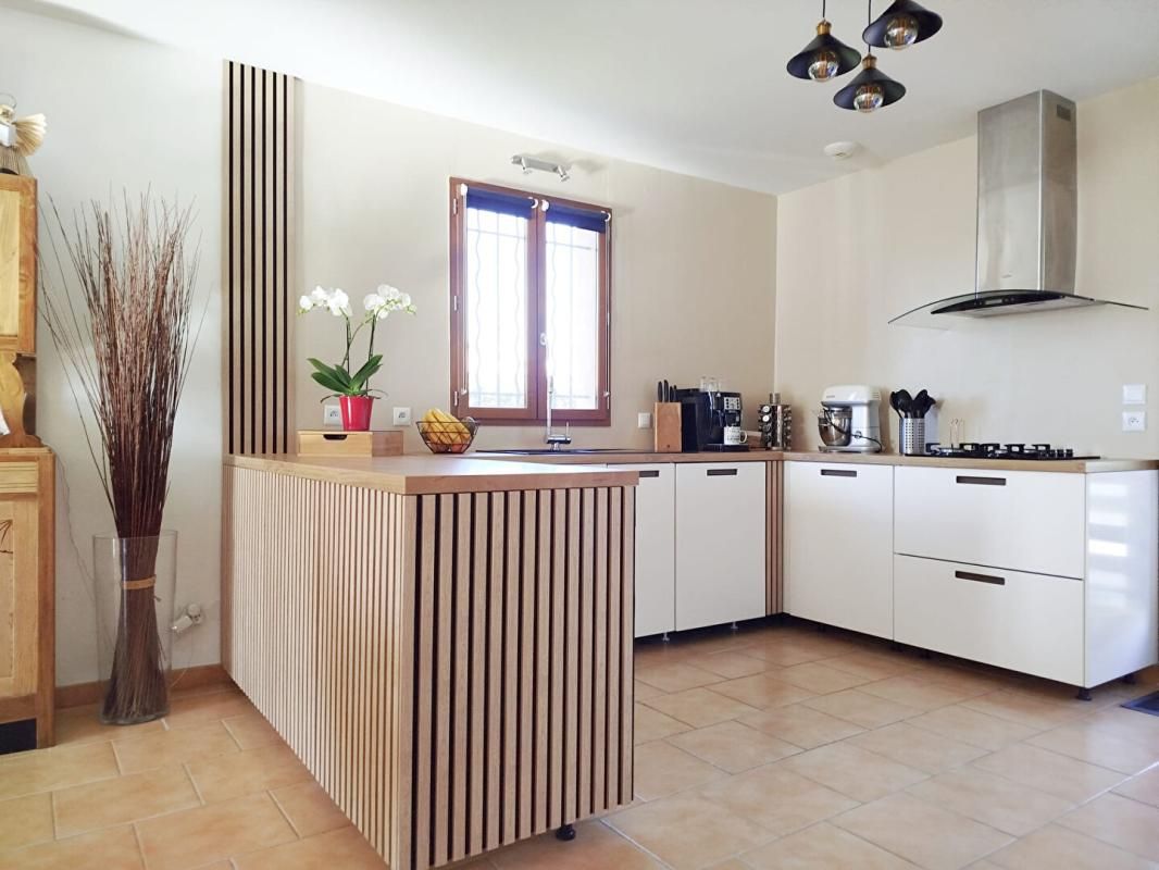 REGUSSE Maison Regusse 3 pièce(s) 82 m2 avec garage de 45 m2 4