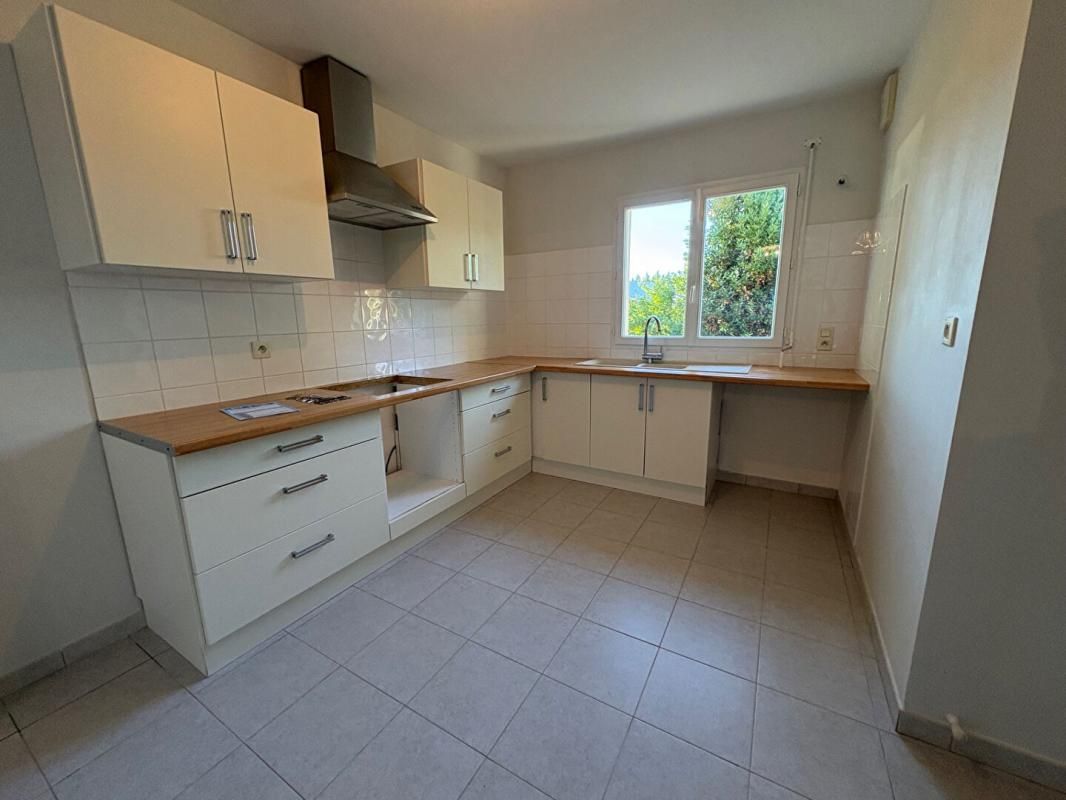 SAINT-SYLVAIN-D'ANJOU Maison Verrieres En Anjou 5 pièce(s) 107 m2 4