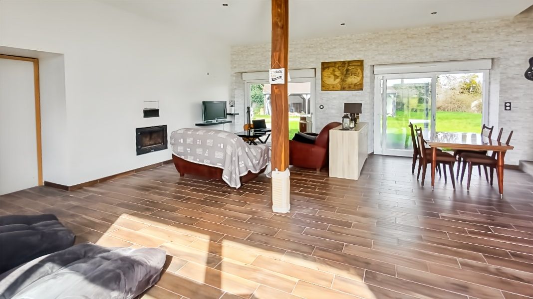 VICQ-EXEMPLET Maison Vicq Exemplet  36400 8 pièce(s) 320 m2 3