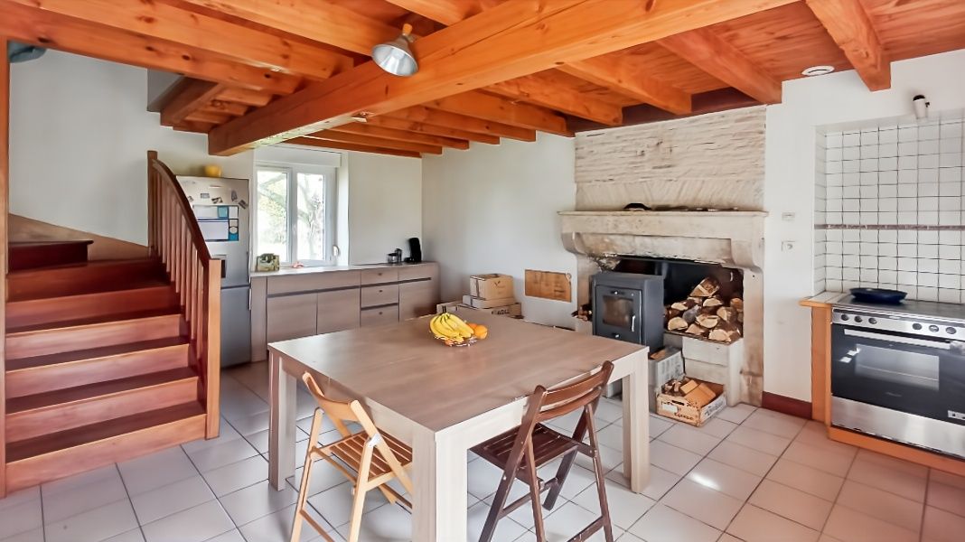 VICQ-EXEMPLET Maison Vicq Exemplet  36400 8 pièce(s) 320 m2 4