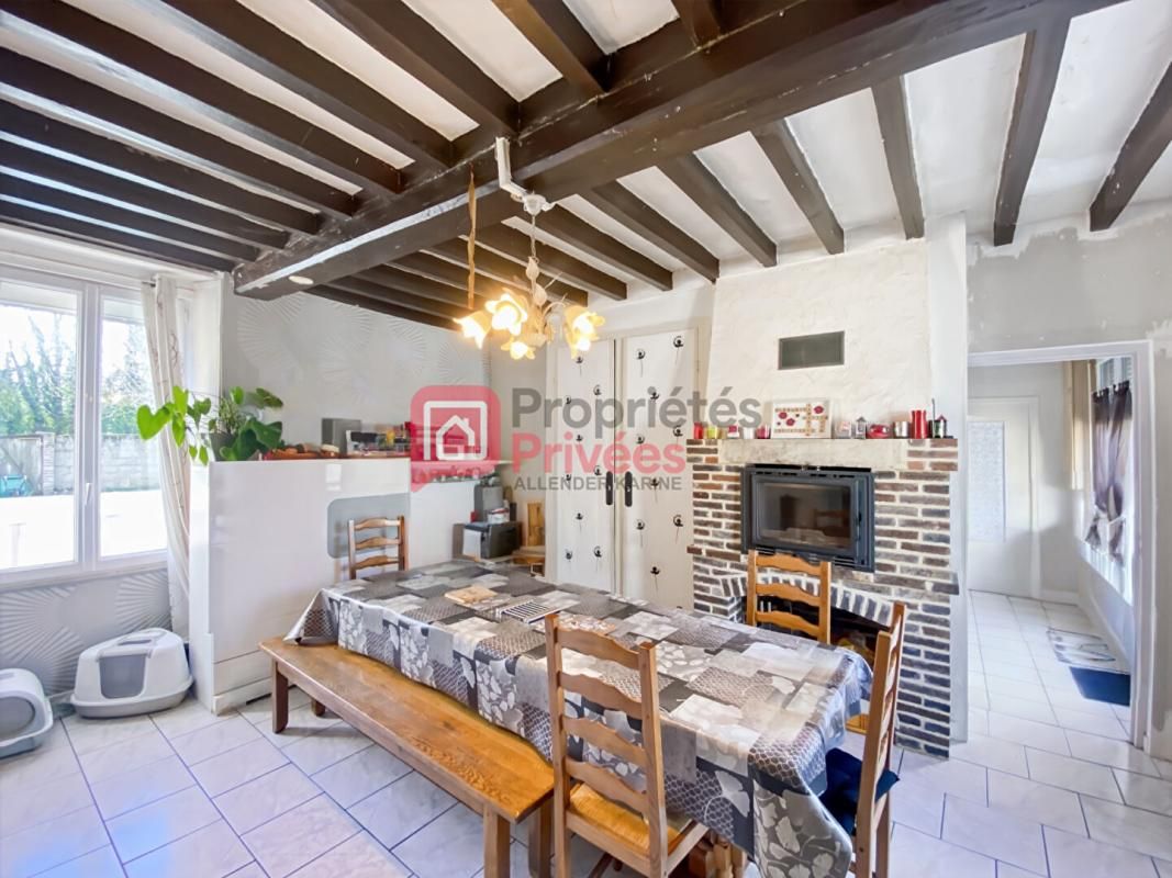 VILLENEUVE-L'ARCHEVEQUE Maison Villeneuve L Archeveque 6 pièce(s) 116 m2 2