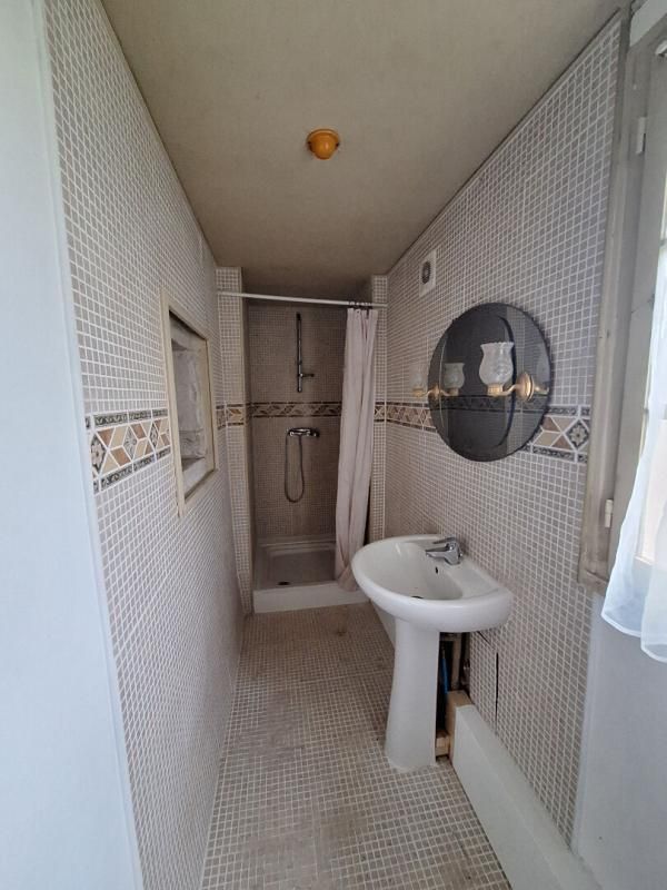 NEUVILLE-SUR-AUTHOU Maison avec piscine proche Brionne et Bernay 4