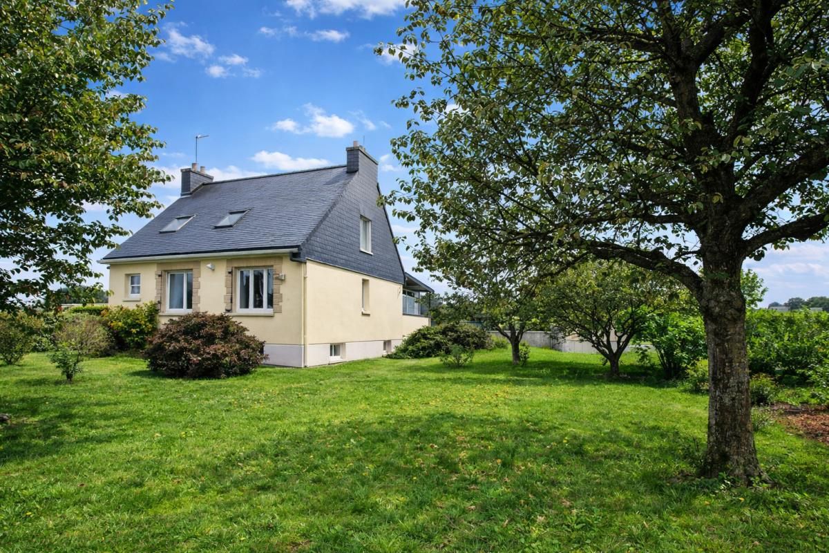 Belle maison familiale de 154 m² à Cléguer, 4 chambres, Terrain 1 500 m² , Sous-sol complet